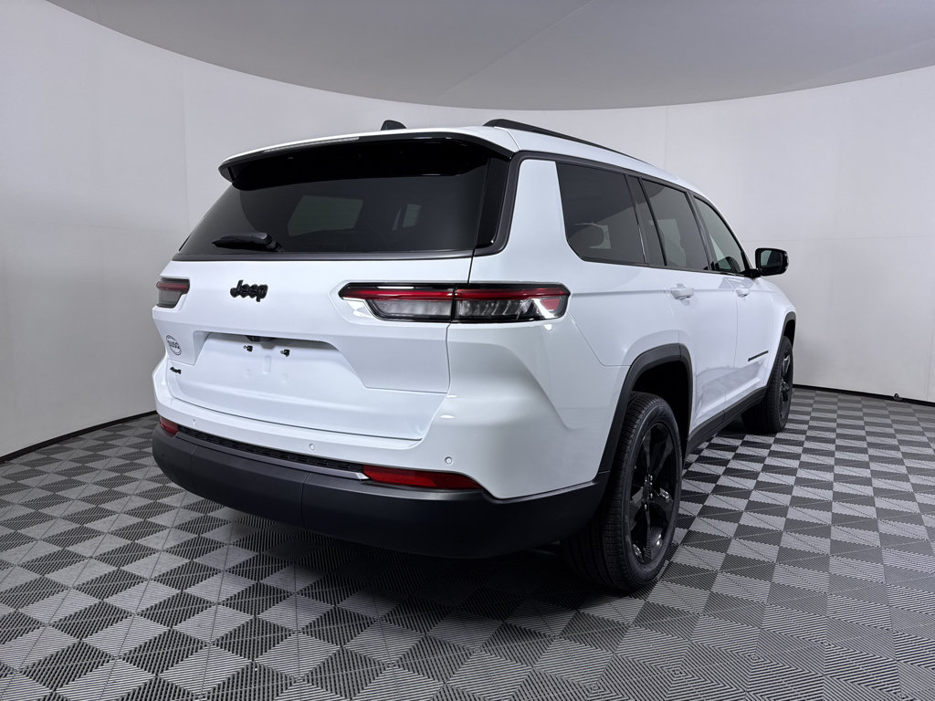 New 2026 Jeep Grand Cherokee L Limited w/ Limited Altitude Package AWD/4WD image 23