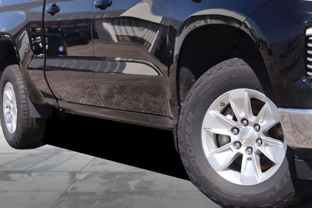 Used 2022 Chevrolet Silverado 1500 LT w/ Protection Package image 3