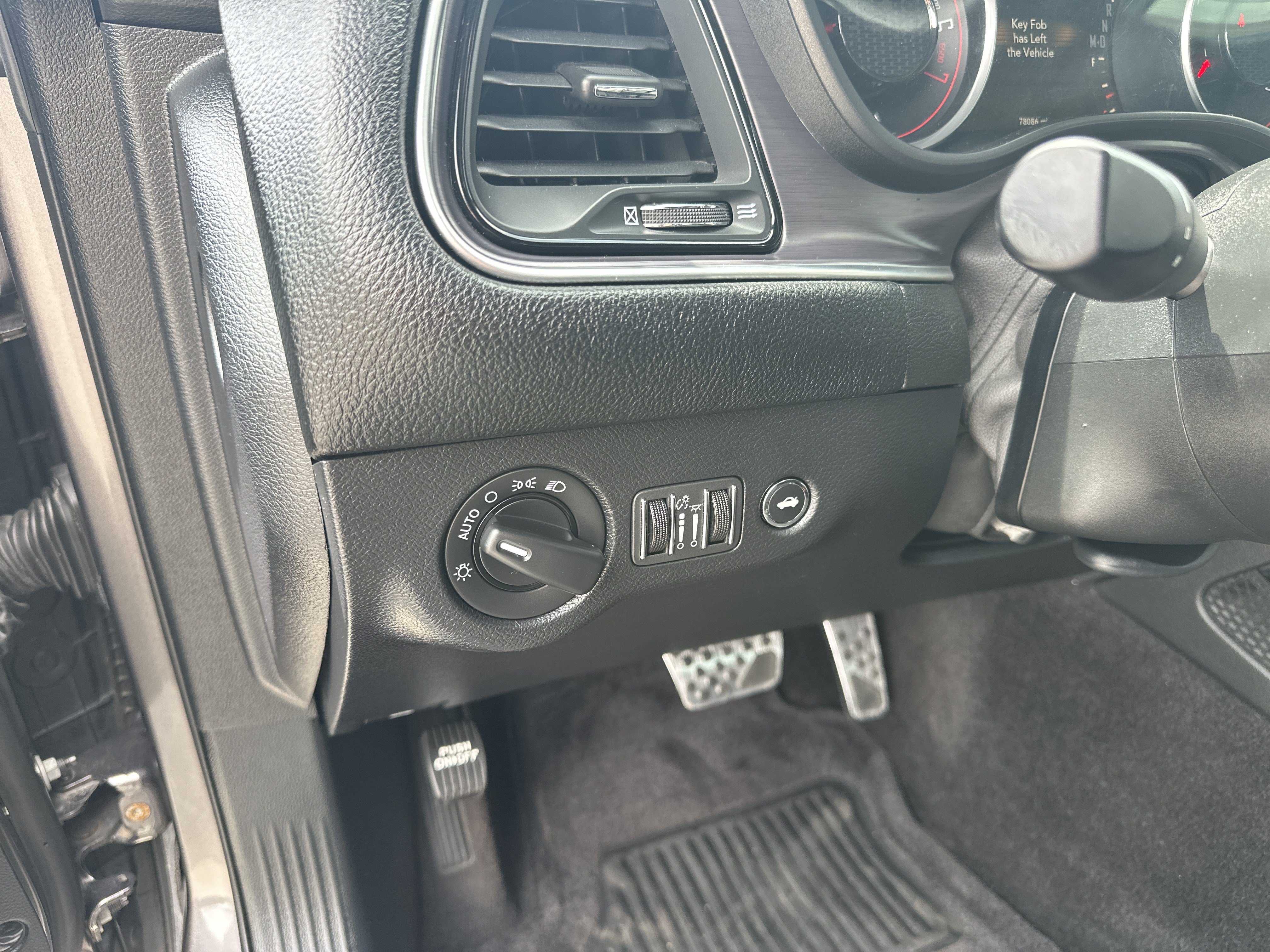 Used 2017 Dodge Challenger SXT RWD image 18