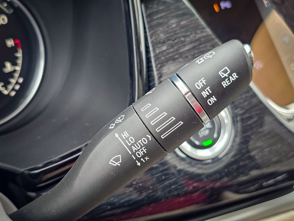 Used 2021 Cadillac XT6 Premium Luxury w/ LPO, Floor Liner Package image 21