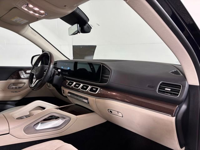 Used 2022 Mercedes-Benz GLS 450 4MATIC image 22