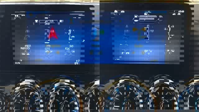 Certified 2025 Mercedes-Benz GLA 250 4MATIC image 19