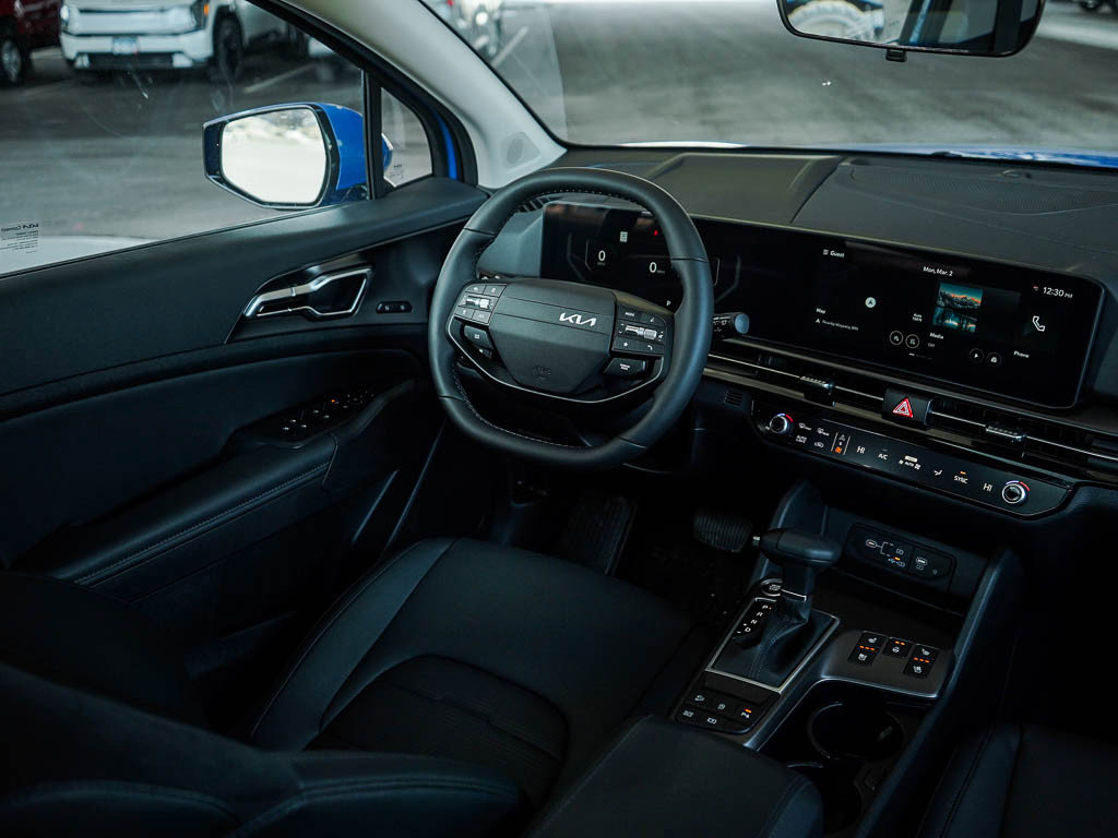 New 2026 Kia Sportage SX image 15