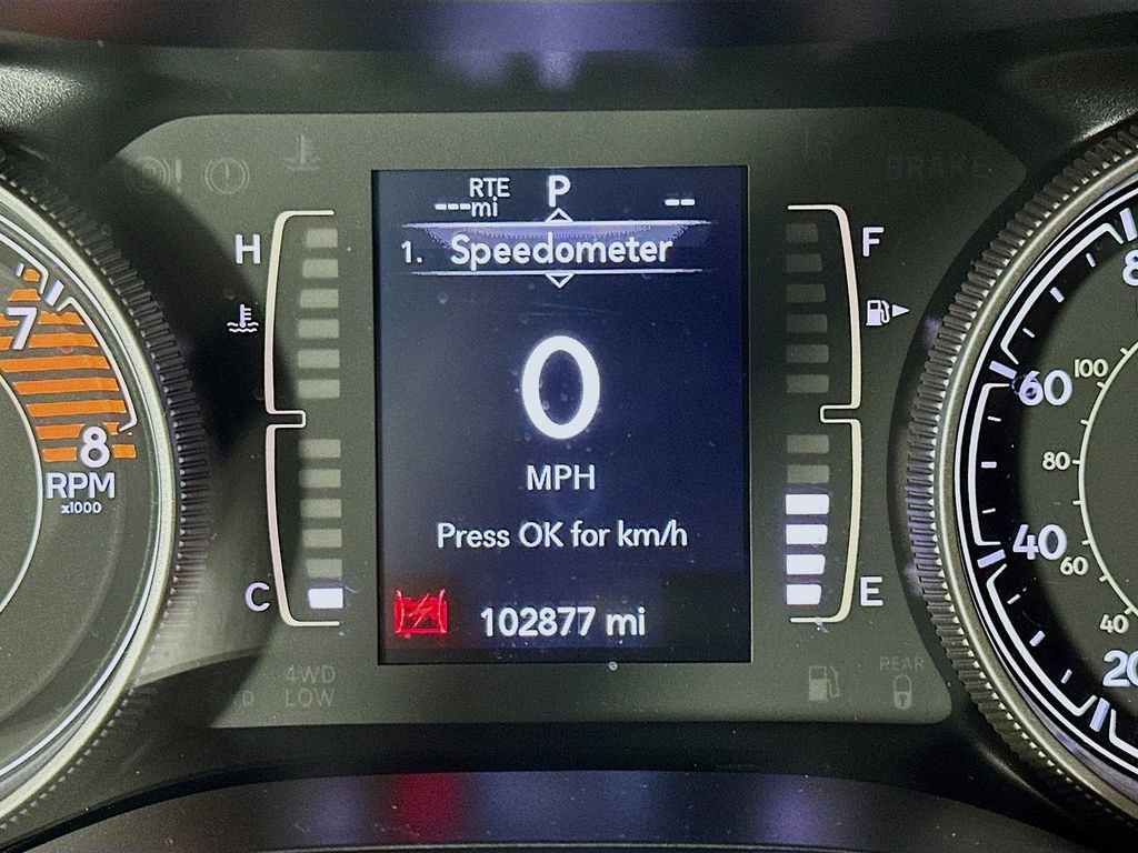 Used 2019 Jeep Cherokee Latitude w/ Cold Weather Group image 15