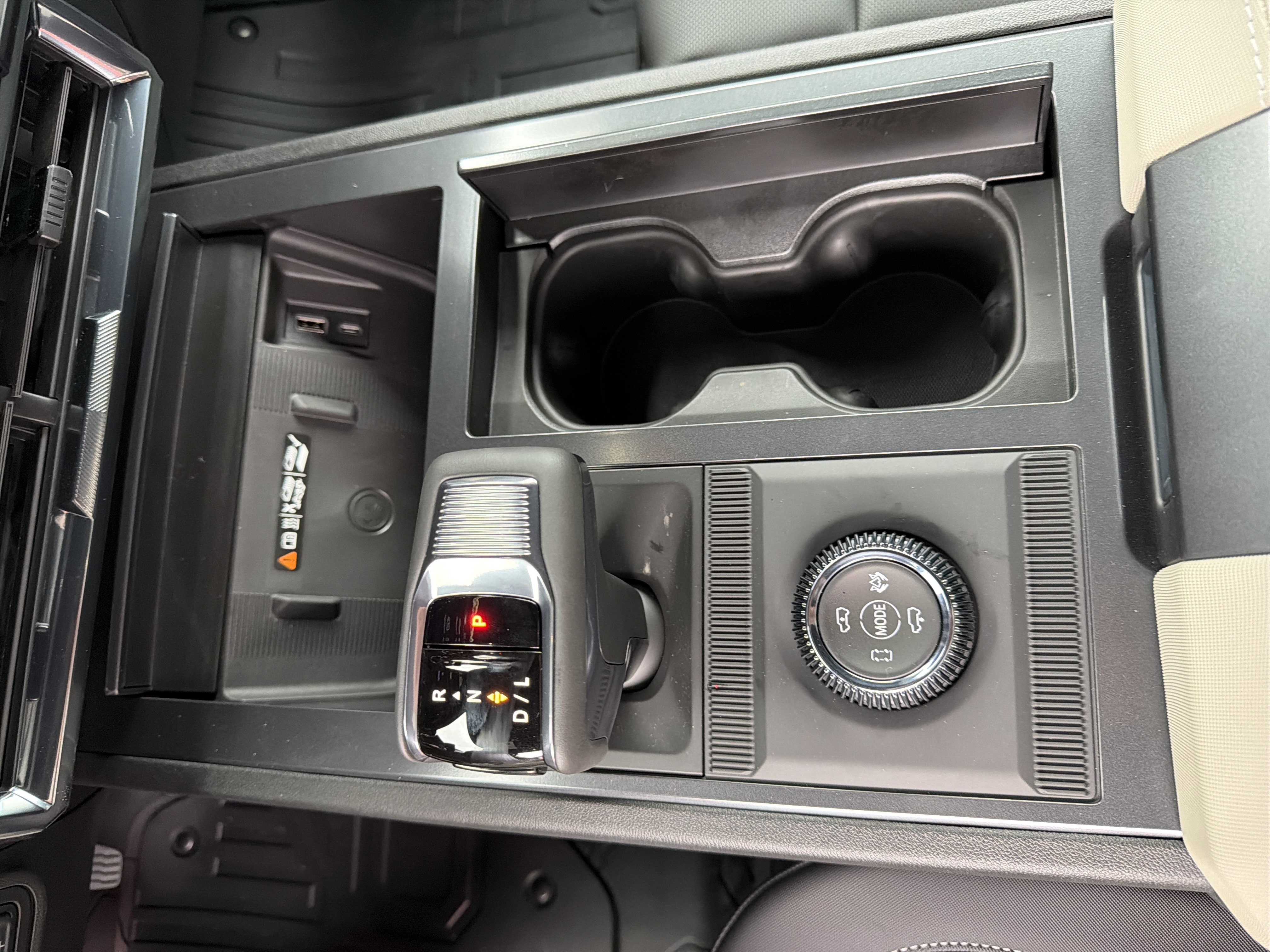 New 2026 GMC Hummer EV SUV image 18