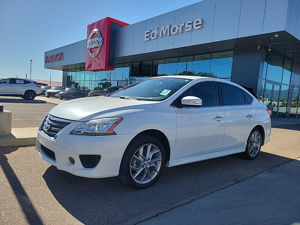 Used 2015 Nissan Sentra SR FWD image 1