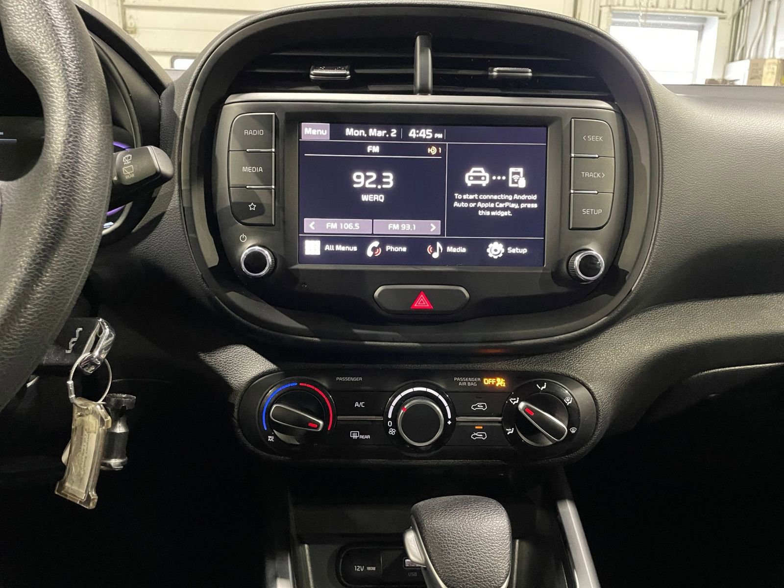 Used 2025 Kia Soul LX w/ LX Technology Package image 17