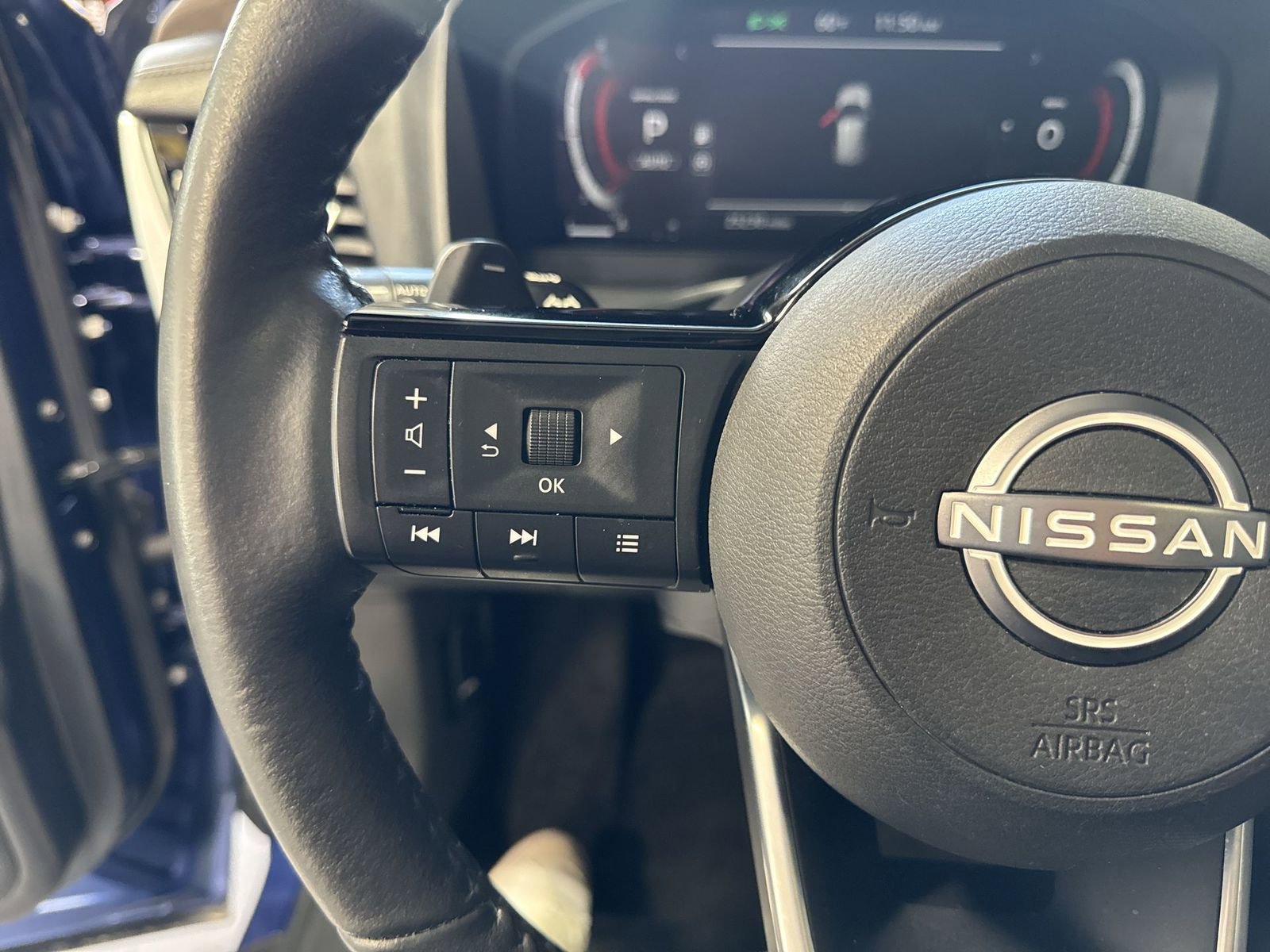 Certified 2023 Nissan Rogue Platinum w/ Platinum Premium Package AWD/4WD image 21