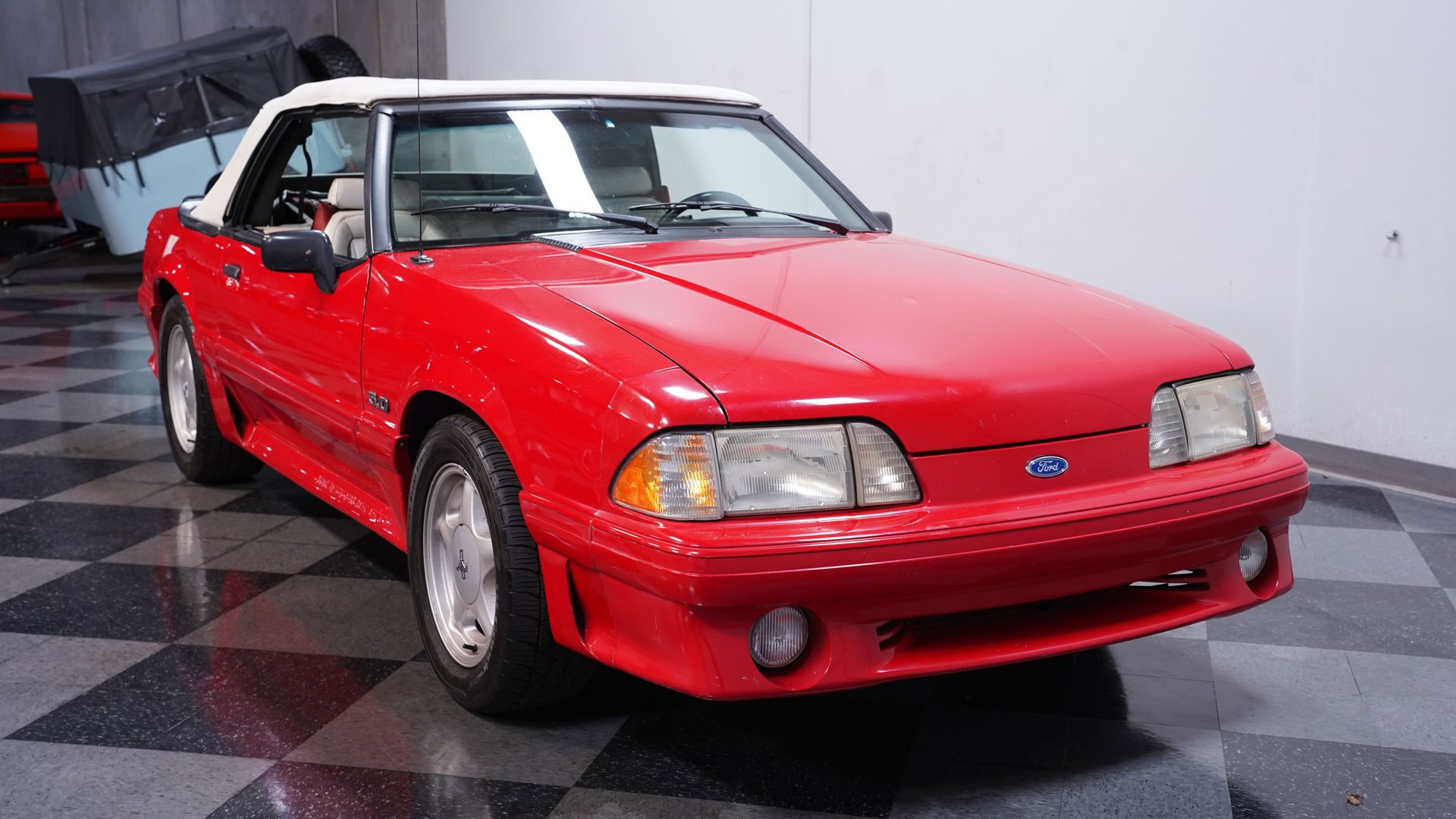 Used 1990 Ford Mustang GT image 14
