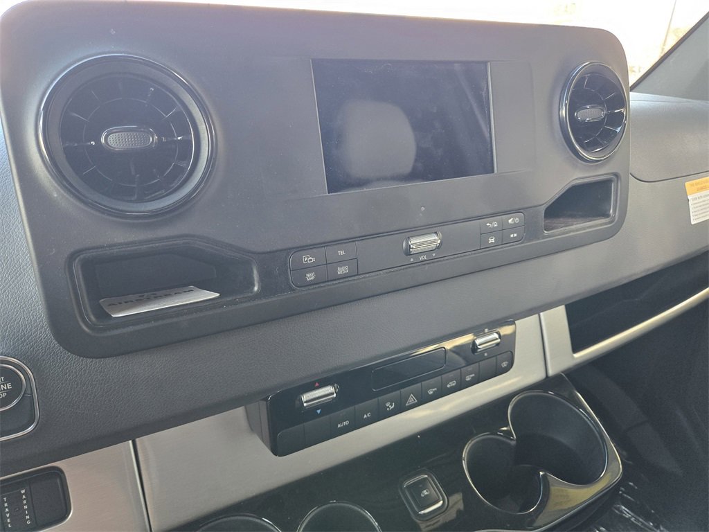 Used 2021 Mercedes-Benz Sprinter 144 Cargo image 14