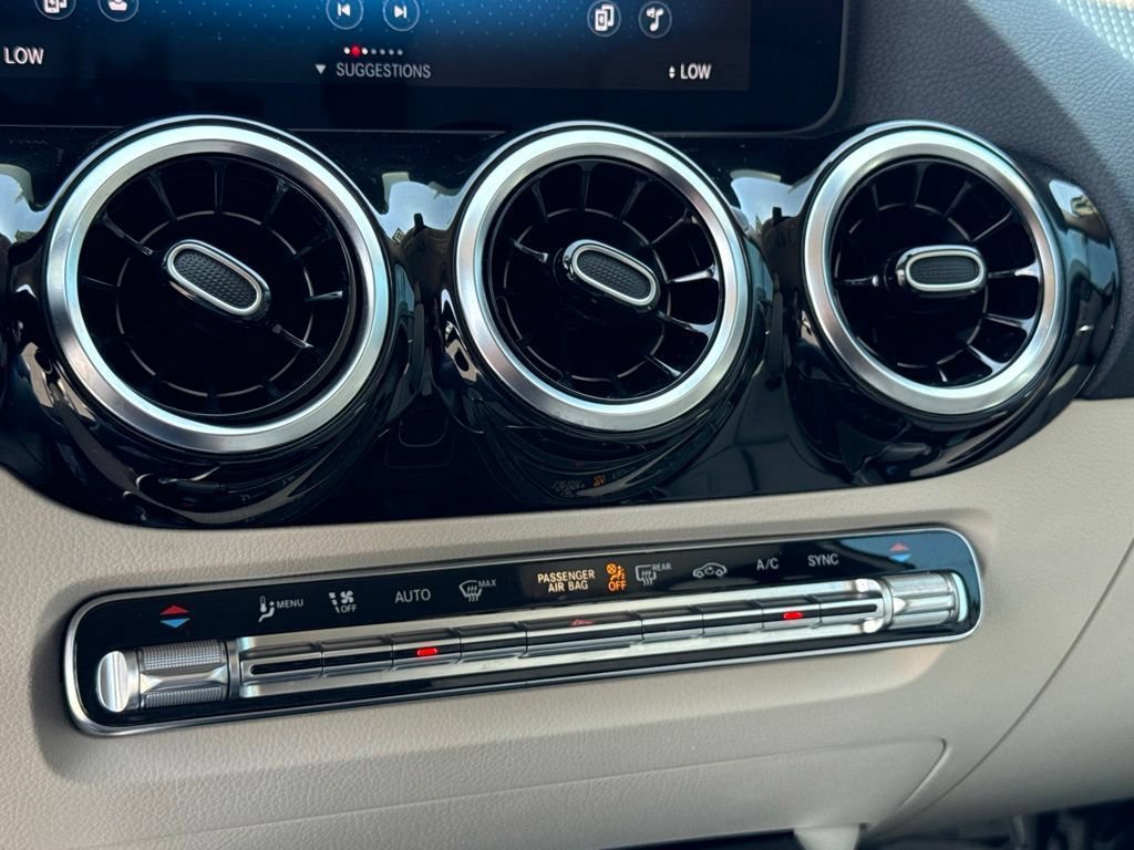 Used 2022 Mercedes-Benz GLA 250 image 27