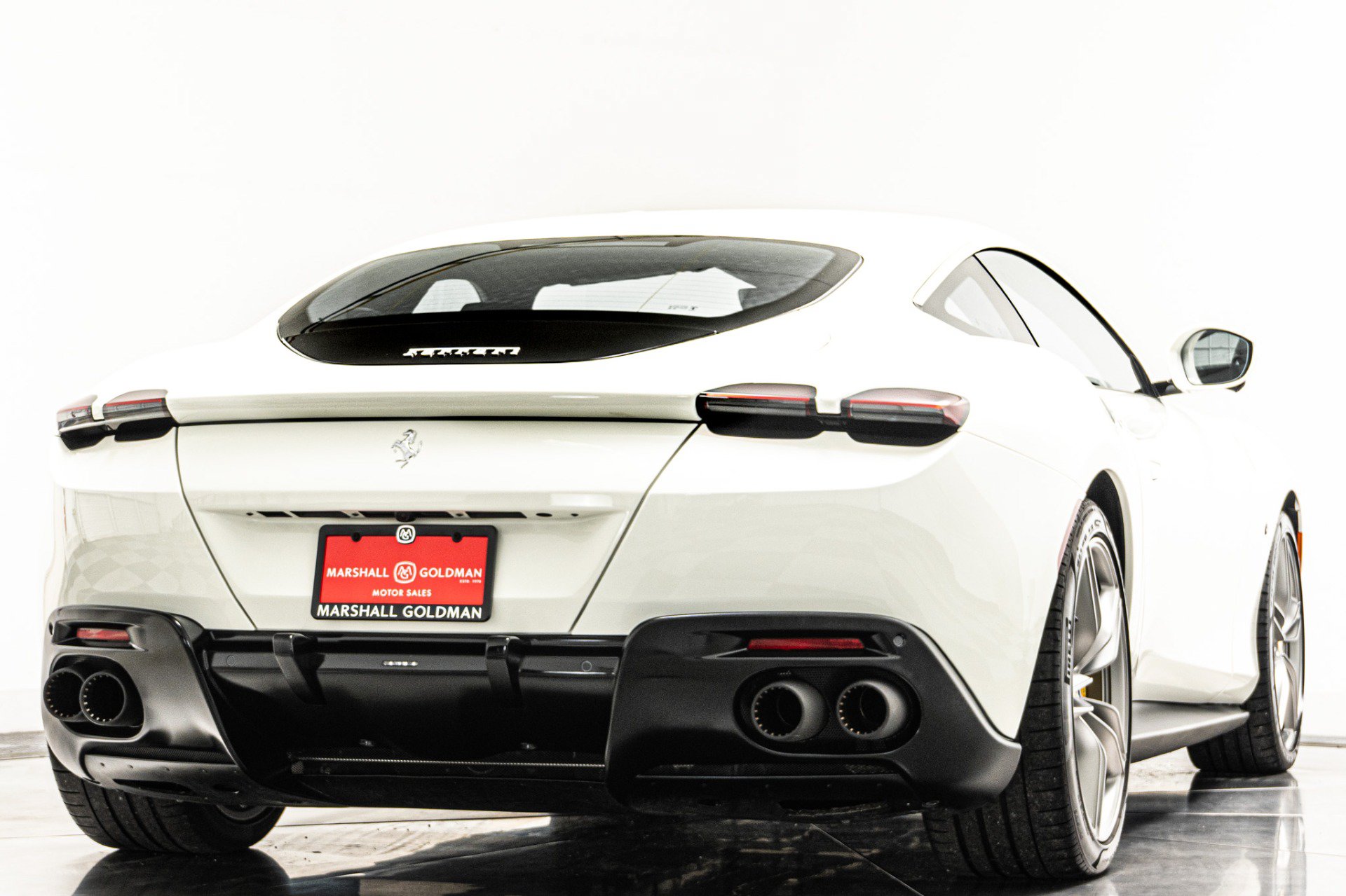 Used 2022 Ferrari Roma RWD image 9
