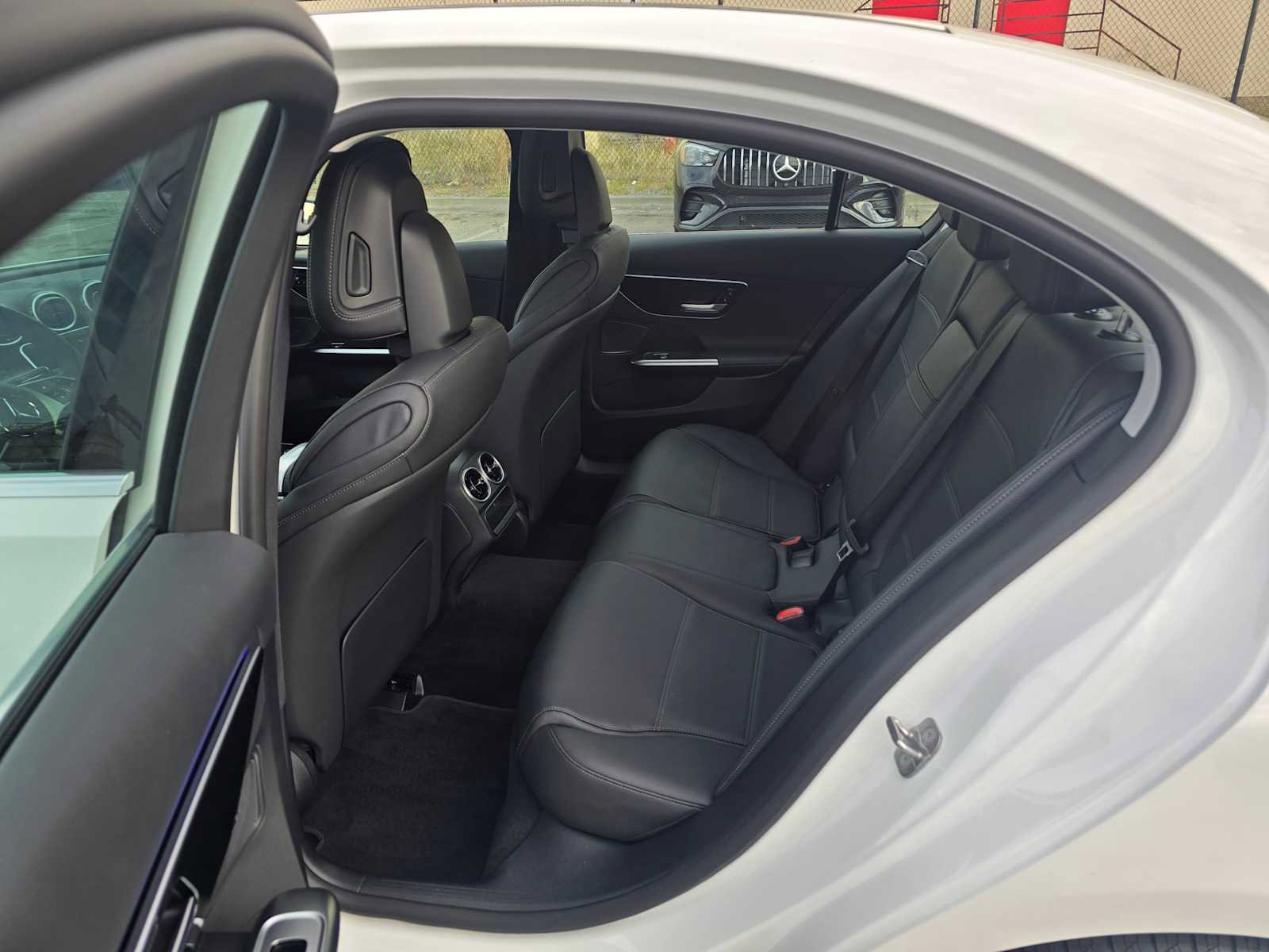 Used 2025 Mercedes-Benz C 300 C 300 image 18
