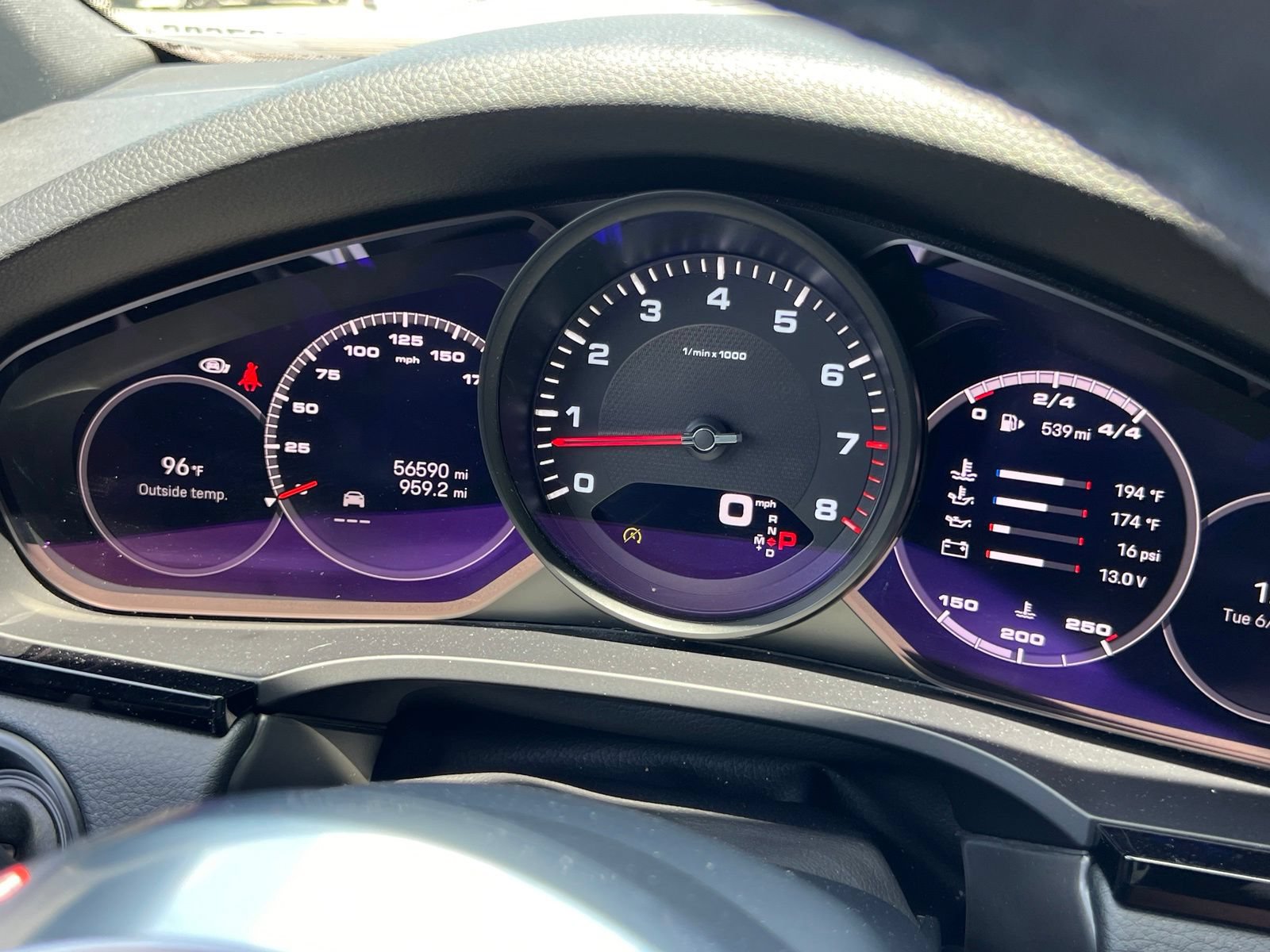 Certified 2022 Porsche Cayenne Platinum Edition AWD/4WD image 27