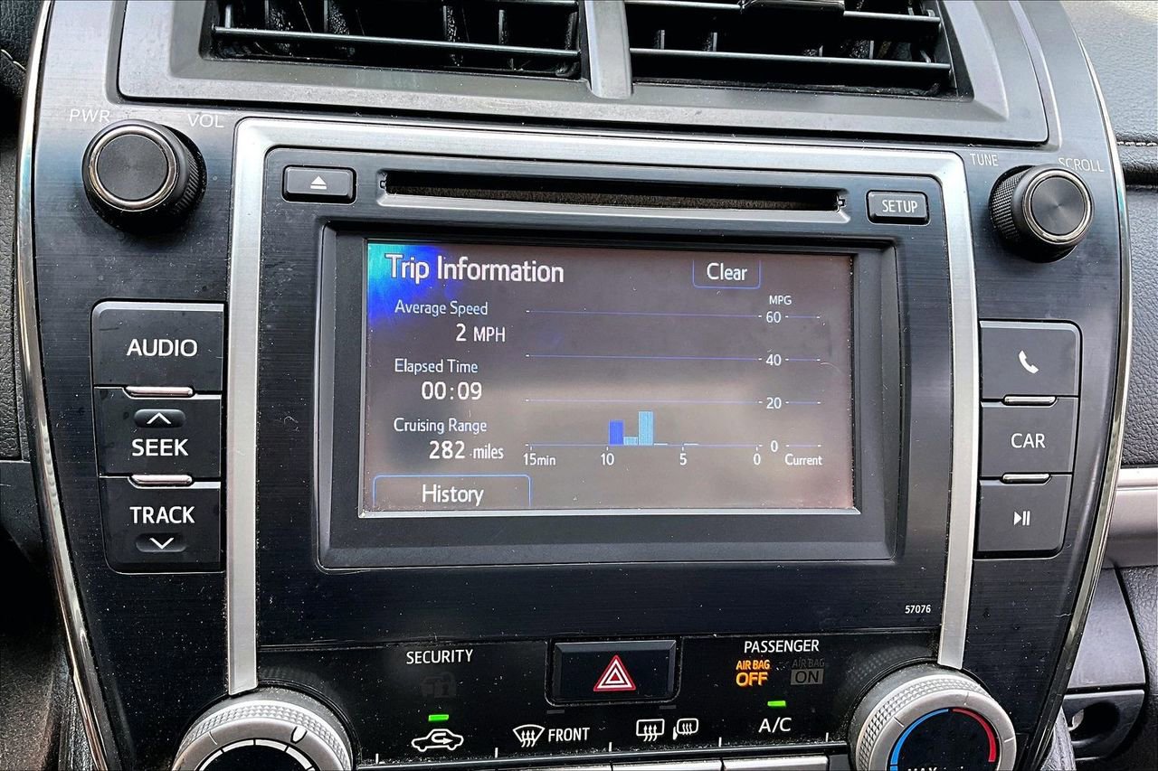 Used 2013 Toyota Camry SE FWD image 23