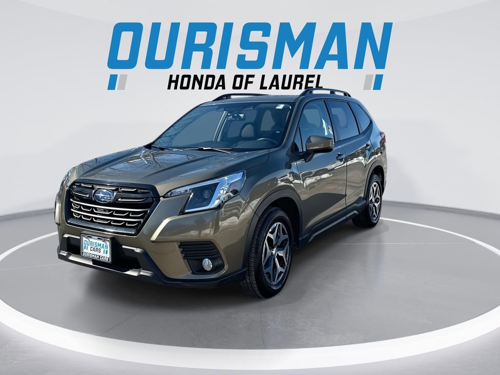 Used 2023 Subaru Forester Premium image 4