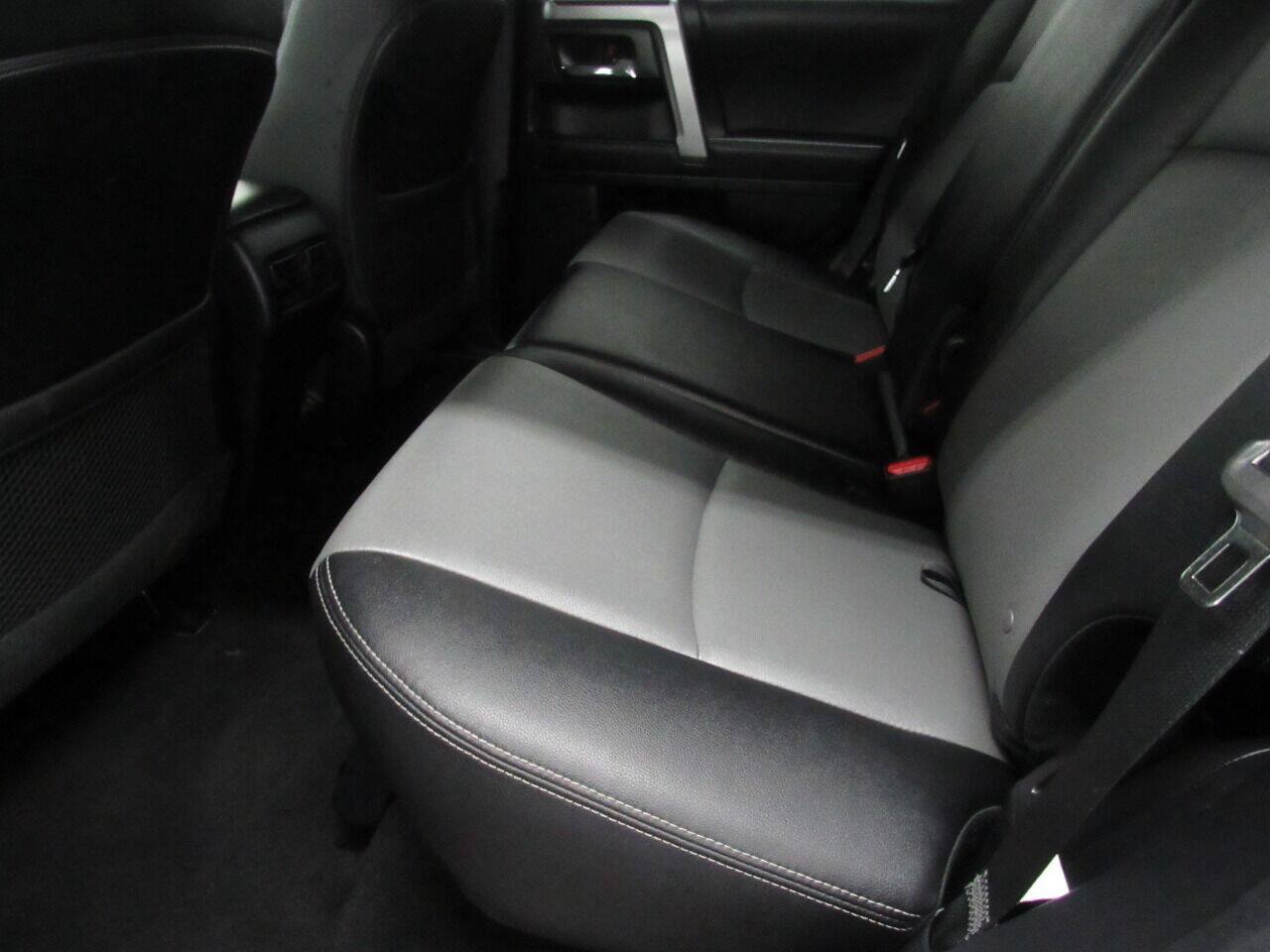 Used 2020 Toyota 4Runner SR5 Premium AWD/4WD image 13