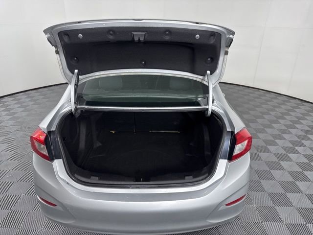 Used 2019 Chevrolet Cruze LT image 13