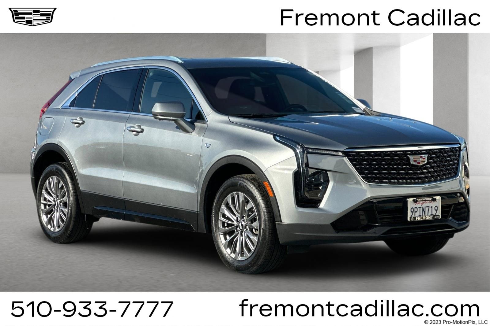 Certified 2025 Cadillac XT4 Premium Luxury image 1