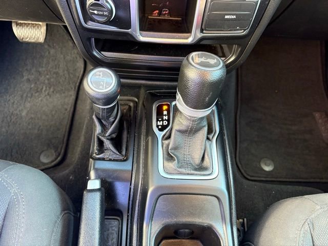 Used 2021 Jeep Wrangler Unlimited Sport image 19