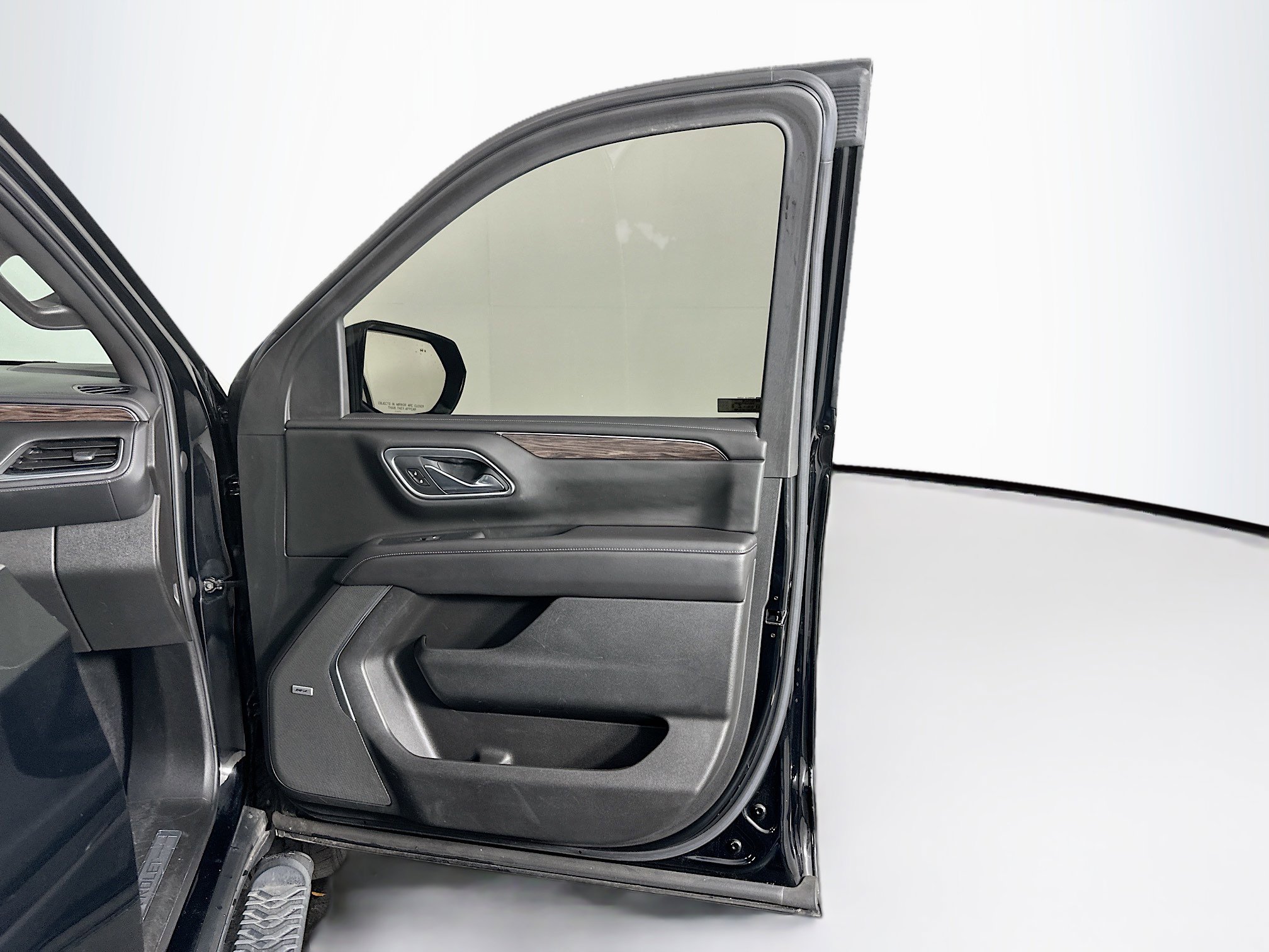 Used 2021 Chevrolet Tahoe Z71 w/ Z71 Signature Package image 35