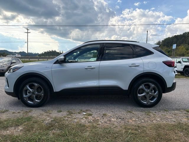 Used 2025 Ford Escape ST-Line Select AWD/4WD image 6