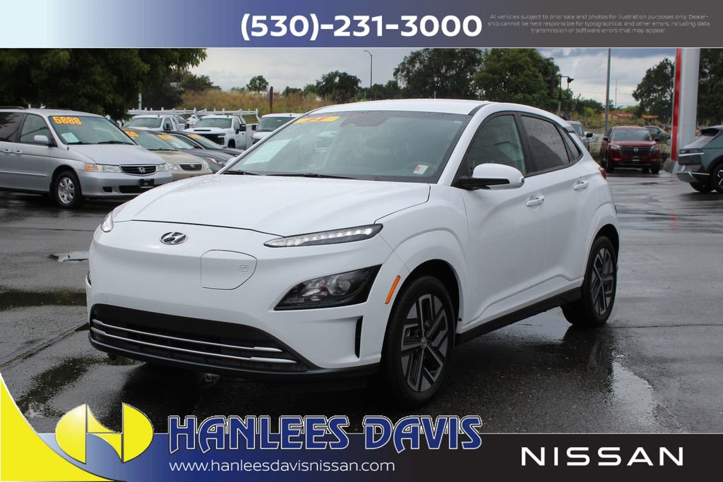 Used 2023 Hyundai Kona SE w/ Cargo Package FWD image 3