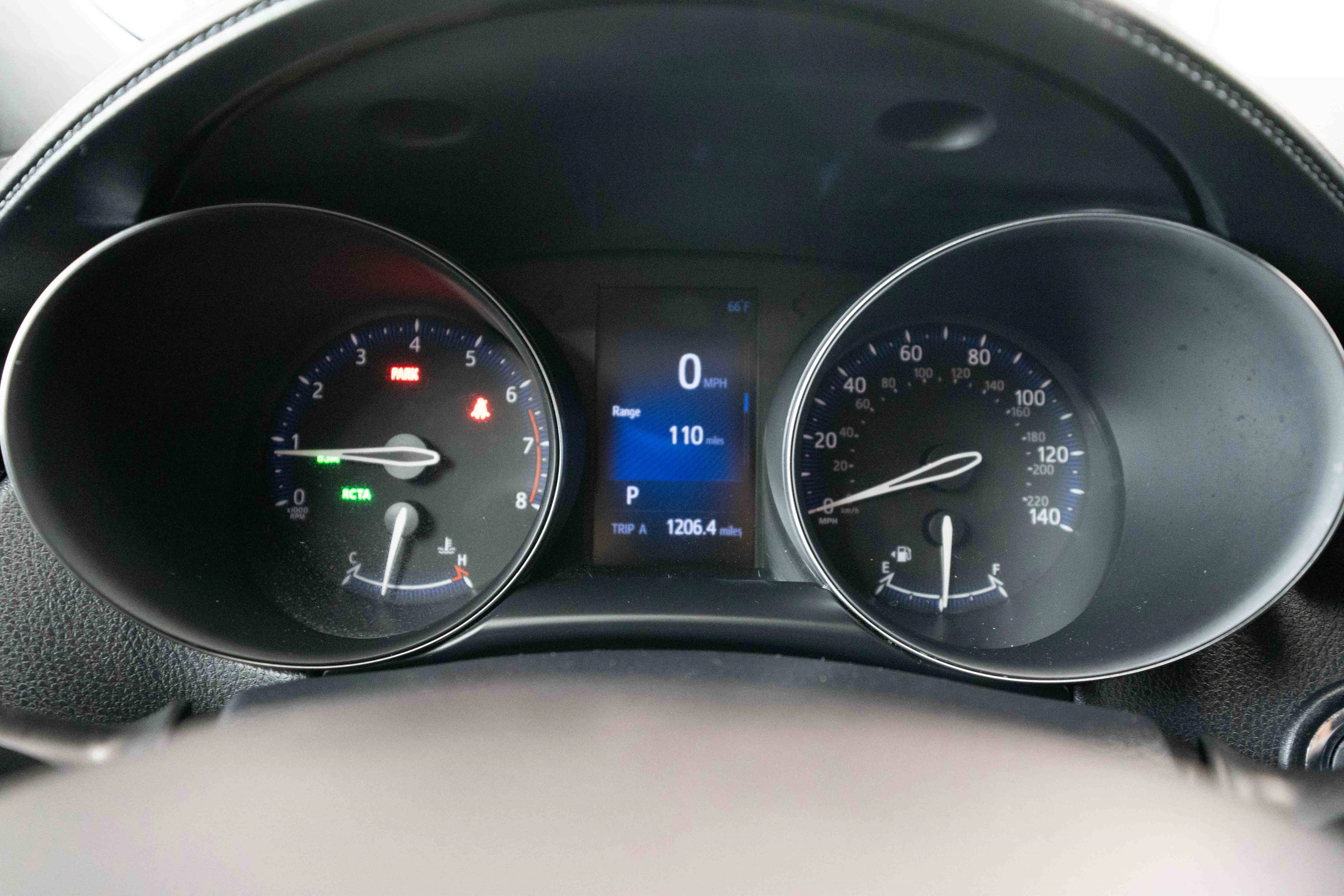 Used 2018 Toyota C-HR XLE FWD image 16