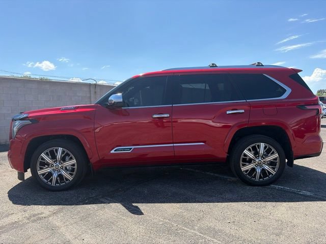 Used 2023 Toyota Sequoia Capstone AWD/4WD image 3