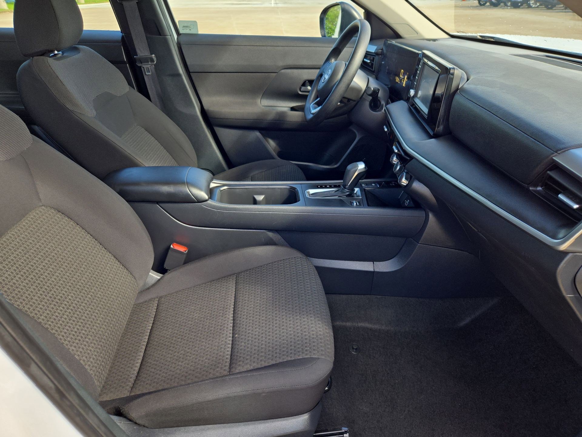 Used 2025 Nissan Kicks S FWD image 31
