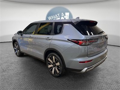 New 2026 Mitsubishi Outlander SE image 6