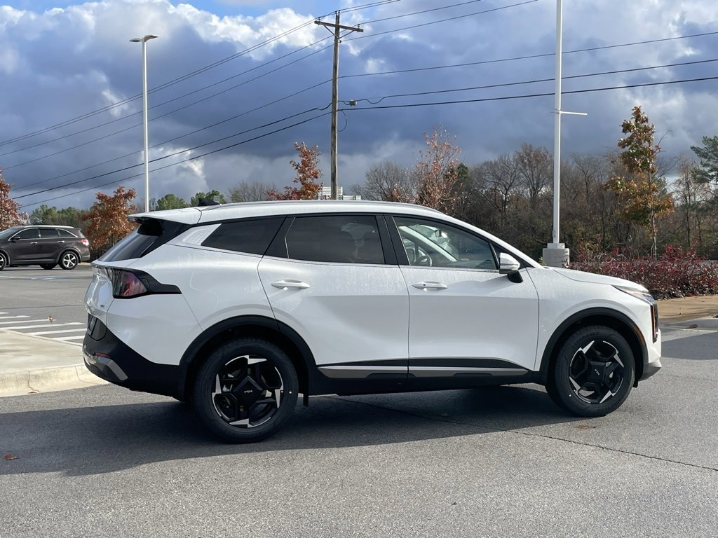 New 2026 Kia Sportage EX image 8