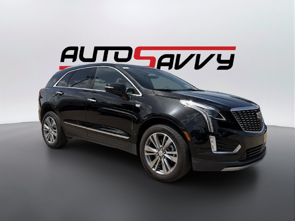 Used 2025 Cadillac XT5 Premium Luxury w/ Technology Package FWD image 3