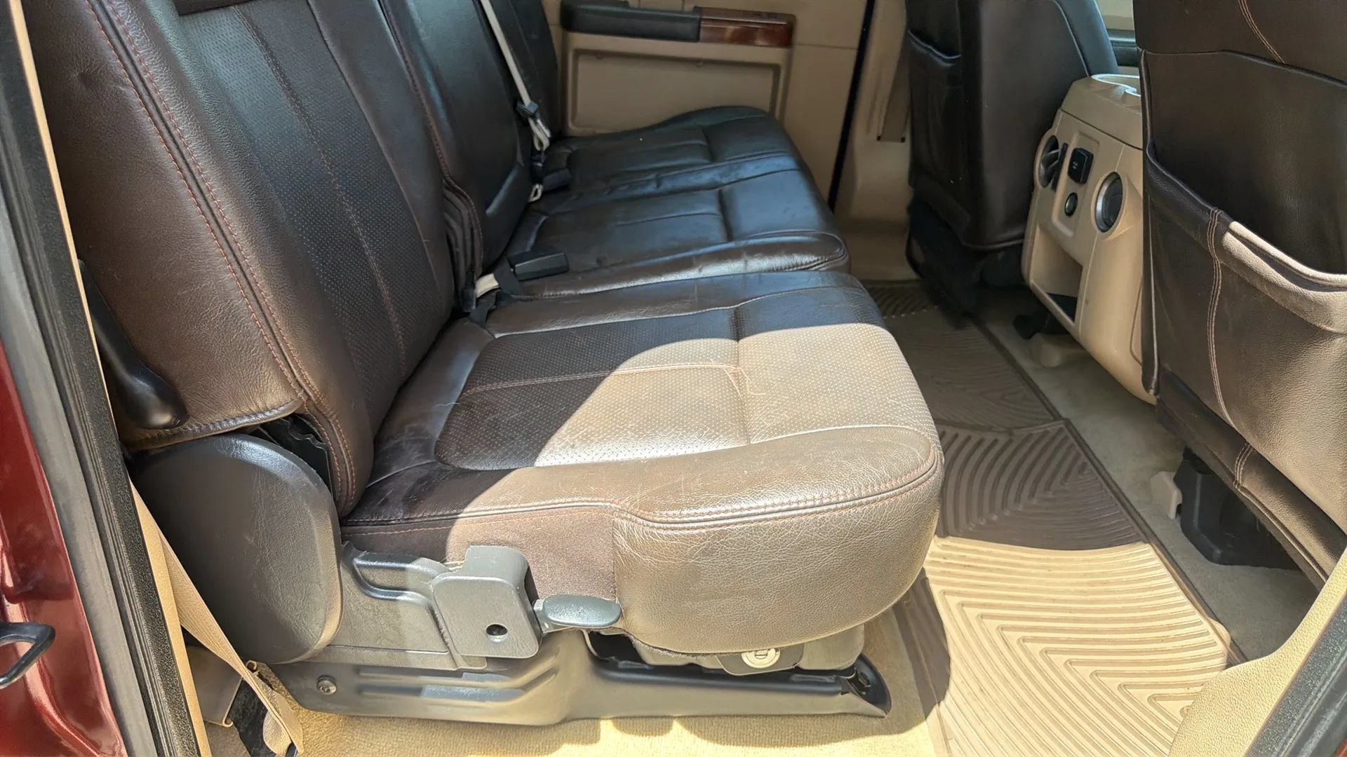 Used 2015 Ford F250 King Ranch w/ FX4 Off-Road Package AWD/4WD image 17