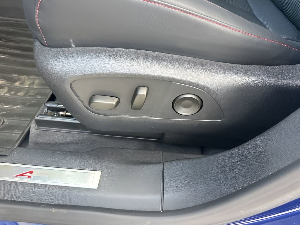 Used 2024 Acura ZDX A-Spec image 10