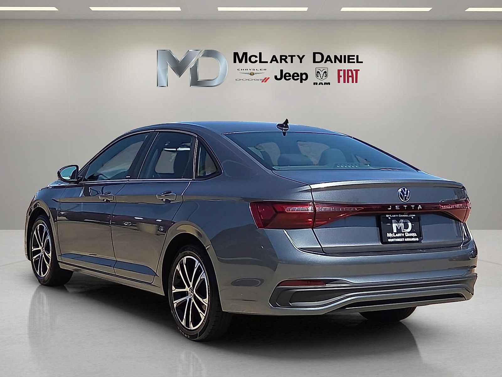 Used 2025 Volkswagen Jetta Sport FWD image 4