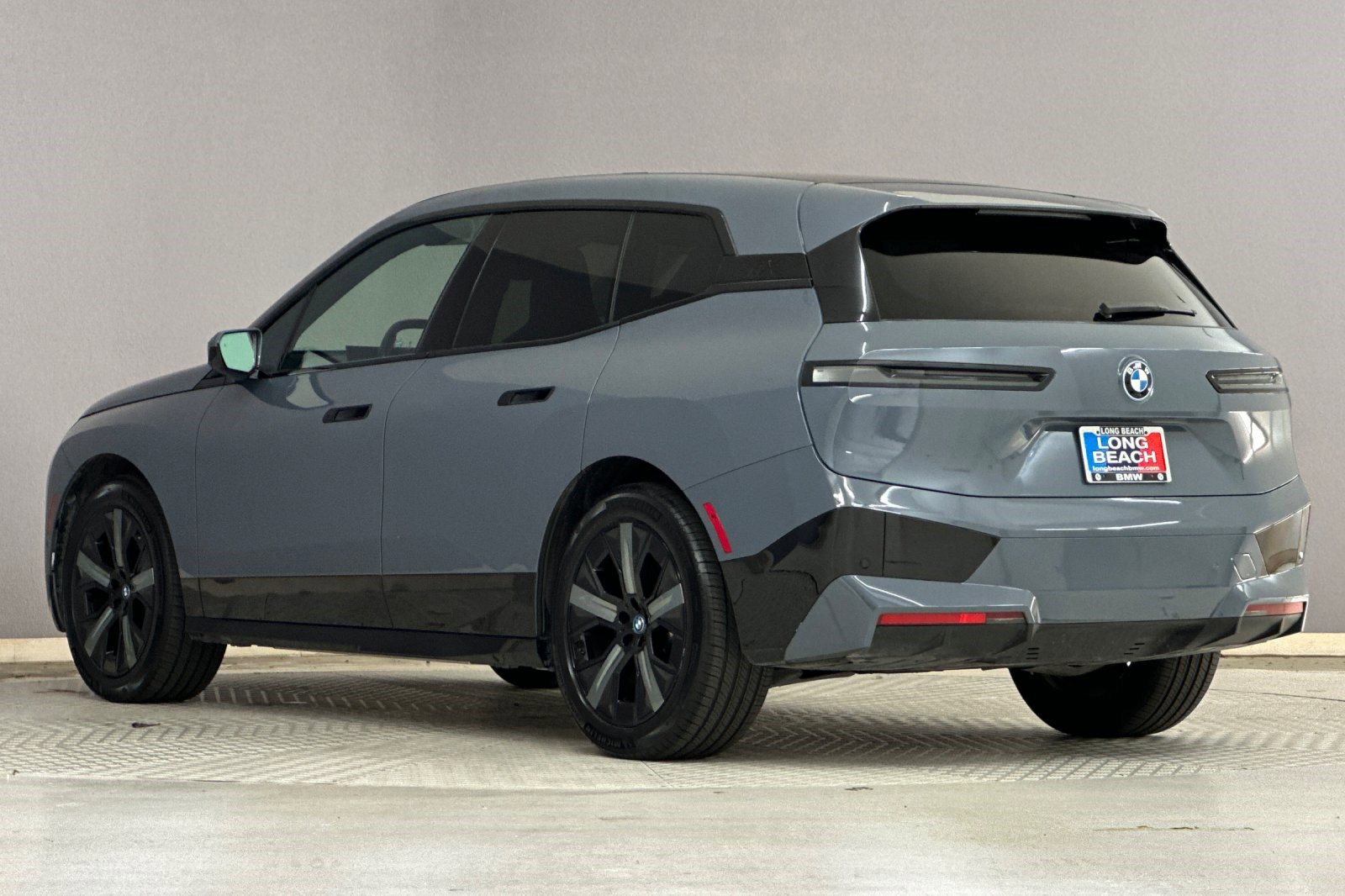 Certified 2023 BMW iX xDrive50 w/ Sport Package image 3