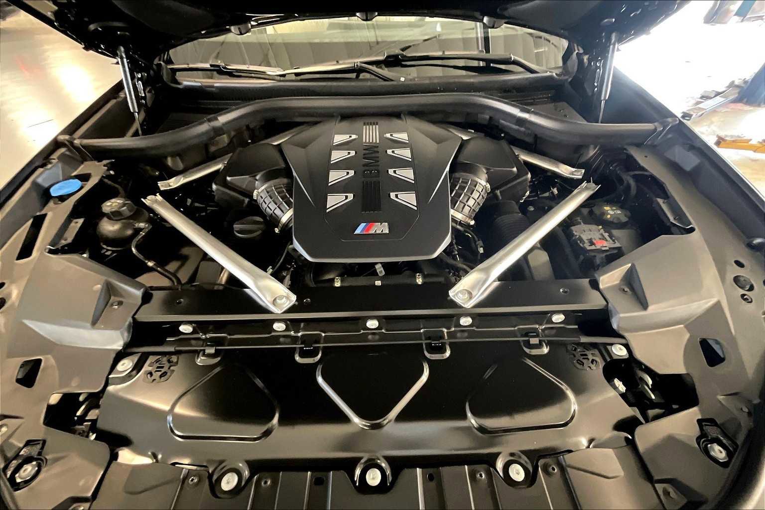 New 2026 BMW X5 M60i image 16