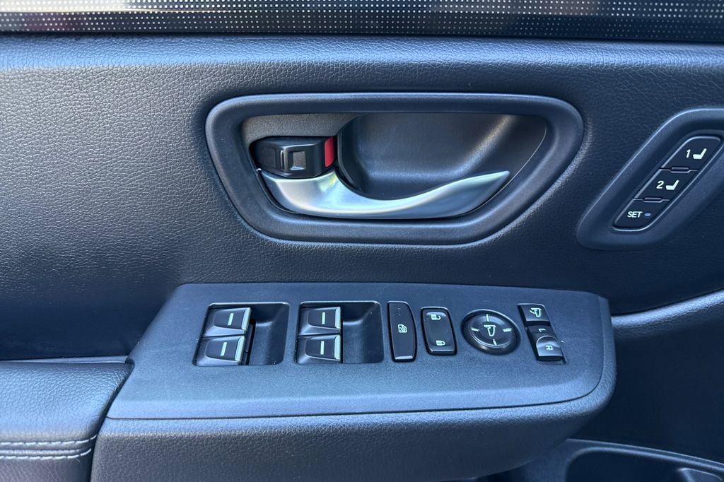 Certified 2024 Honda Pilot Elite image 5