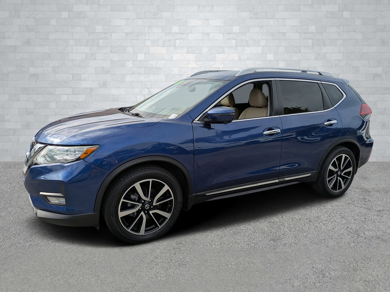 Used 2020 Nissan Rogue SL w/ Premium Package image 9