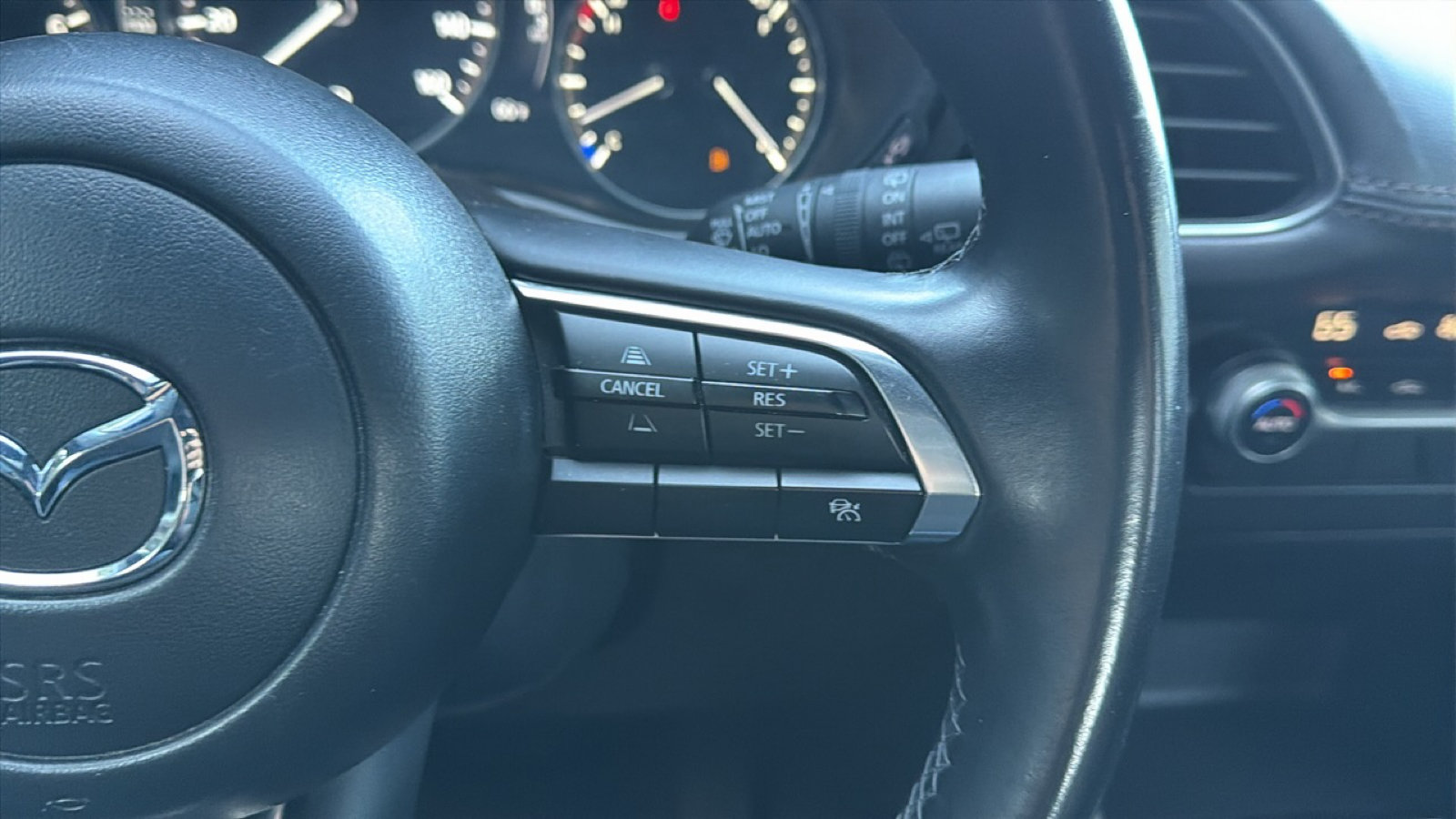 Certified 2025 MAZDA MAZDA3 s Sport FWD image 19