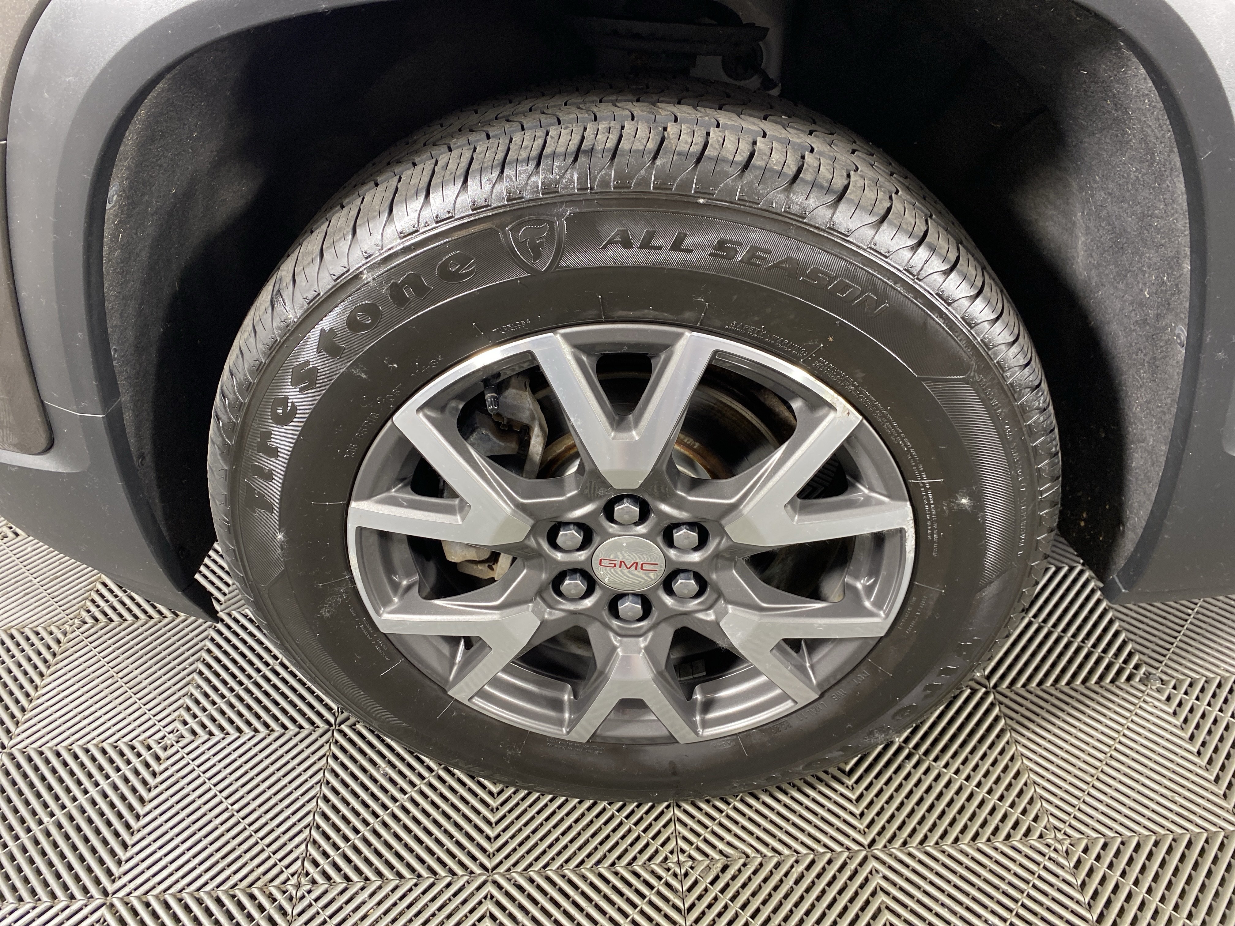 Used 2020 GMC Acadia SLE AWD/4WD image 11