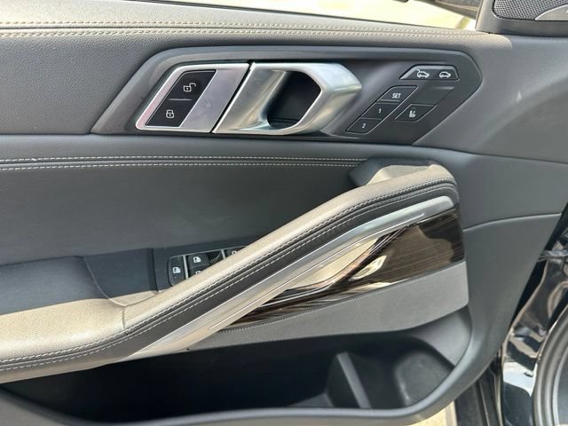 Used 2025 BMW X6 xDrive40i w/ Climate Comfort Package AWD/4WD image 19