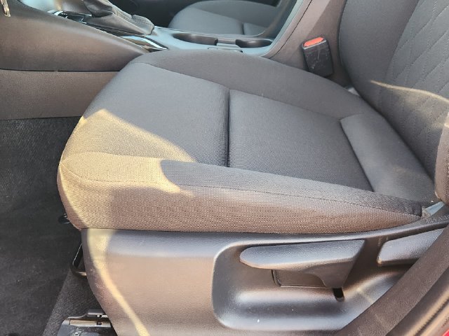 Used 2025 Toyota Corolla LE FWD image 23