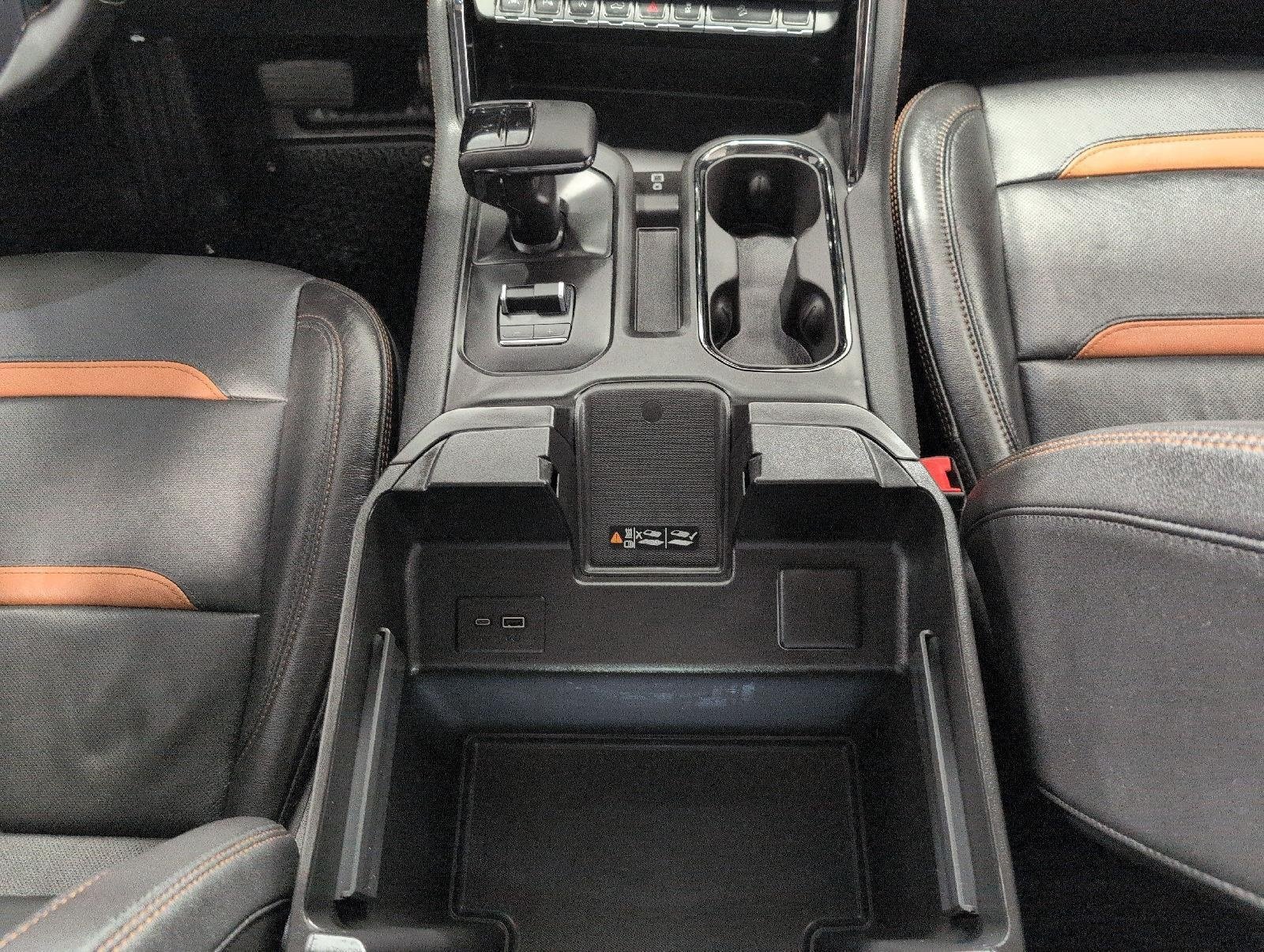 Used 2023 GMC Sierra 1500 AT4 w/ AT4 Premium Package AWD/4WD image 17