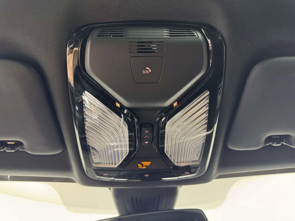 Used 2020 BMW X5 xDrive40i w/ Convenience Package image 25