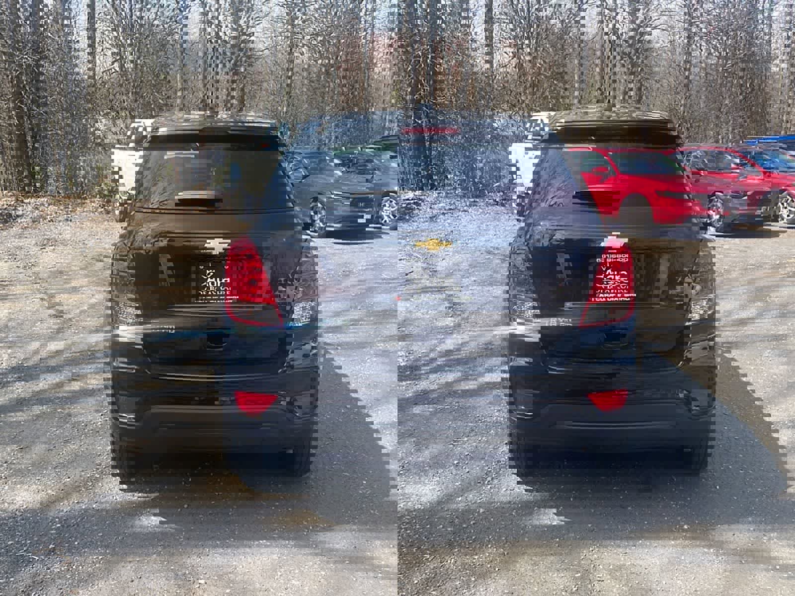 Used 2022 Chevrolet Trax LS w/ Tint and Cruise Package image 6