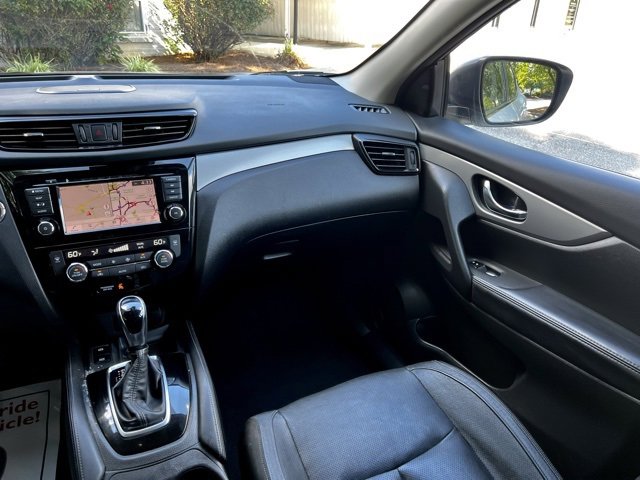 Used 2020 Nissan Rogue Sport SL w/ Premium Package image 32