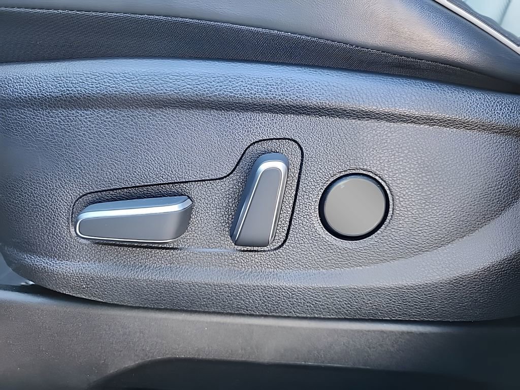 Used 2025 Hyundai Palisade SEL FWD image 22