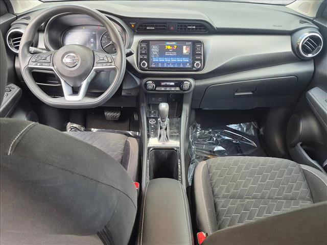Used 2021 Nissan Kicks SV image 16
